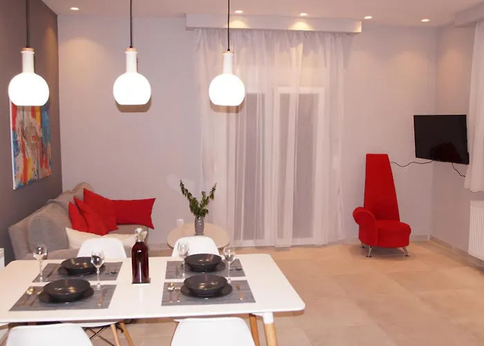 Luxury Apartment, Tranquility, Sea Views, Breeze